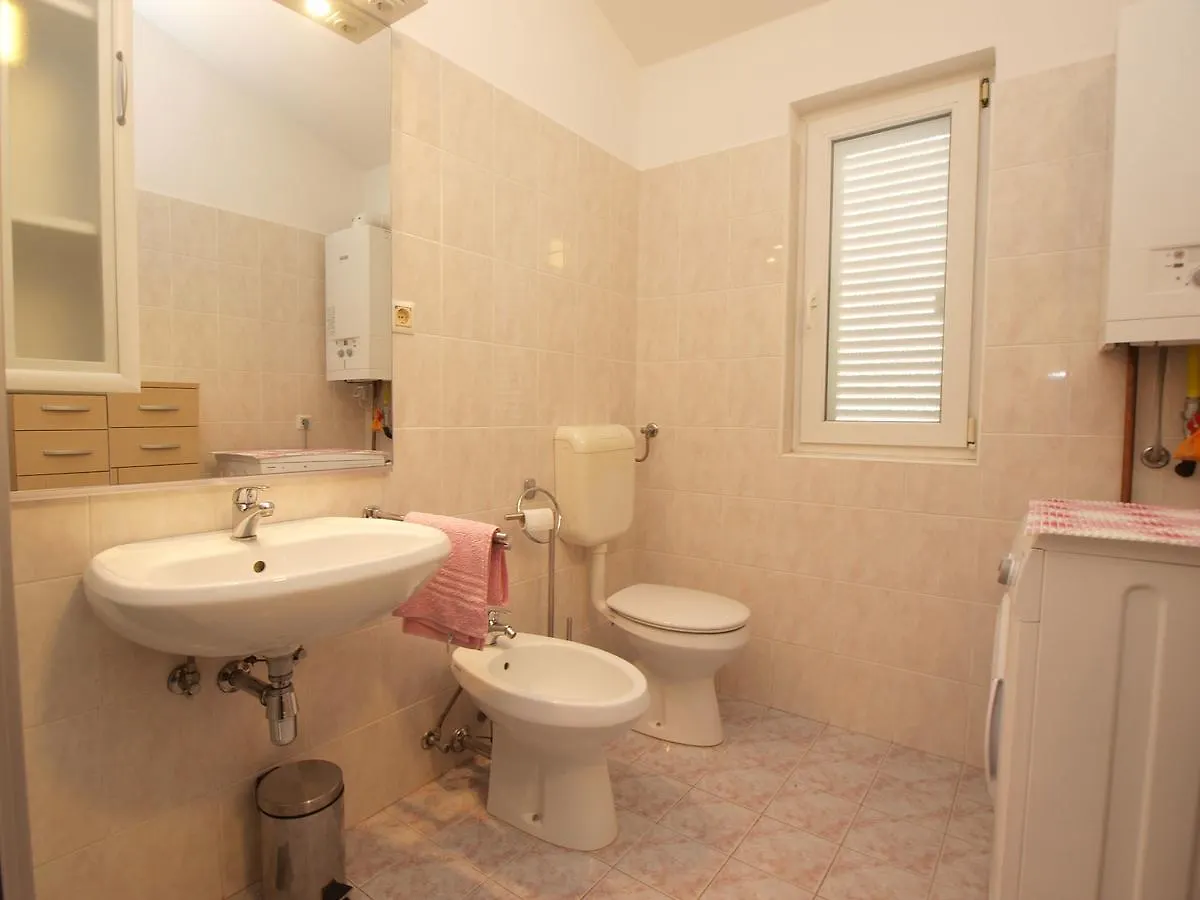 Apartments Iva 1534 Pula