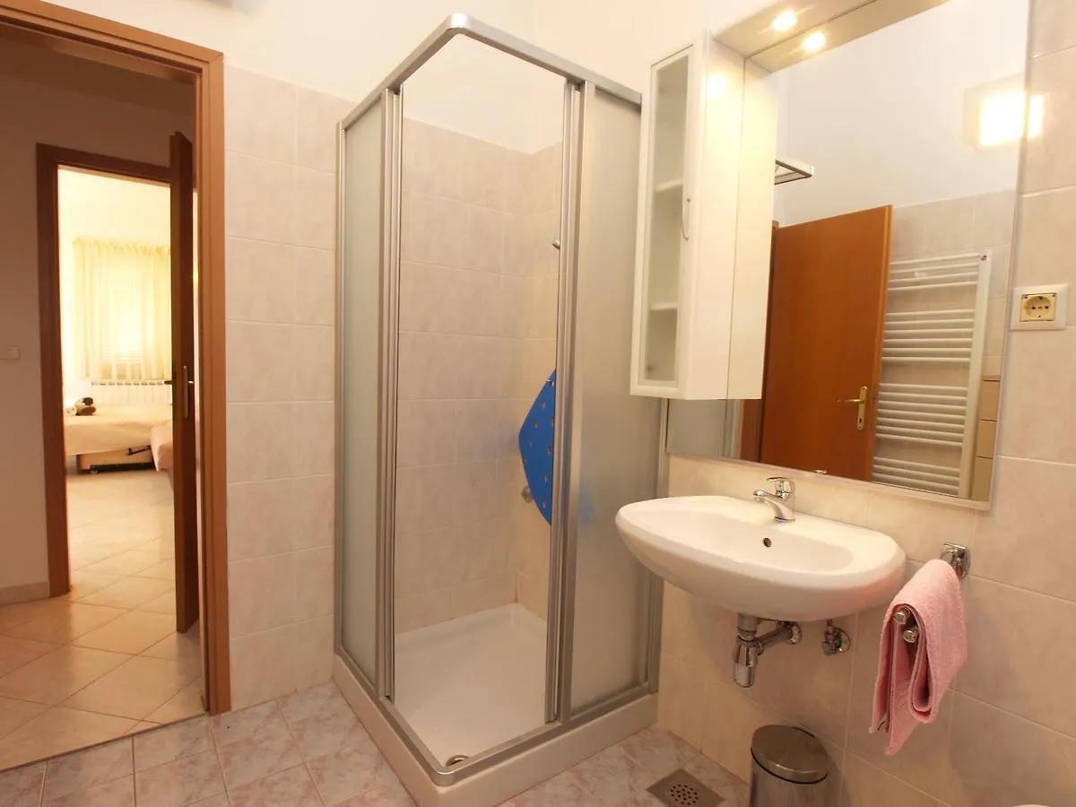 Apartments Iva 1534 Pula